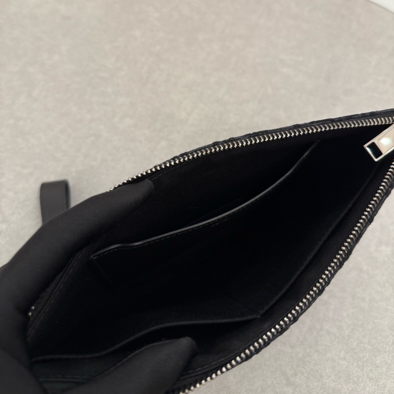 Dior一字老花手拿包-3