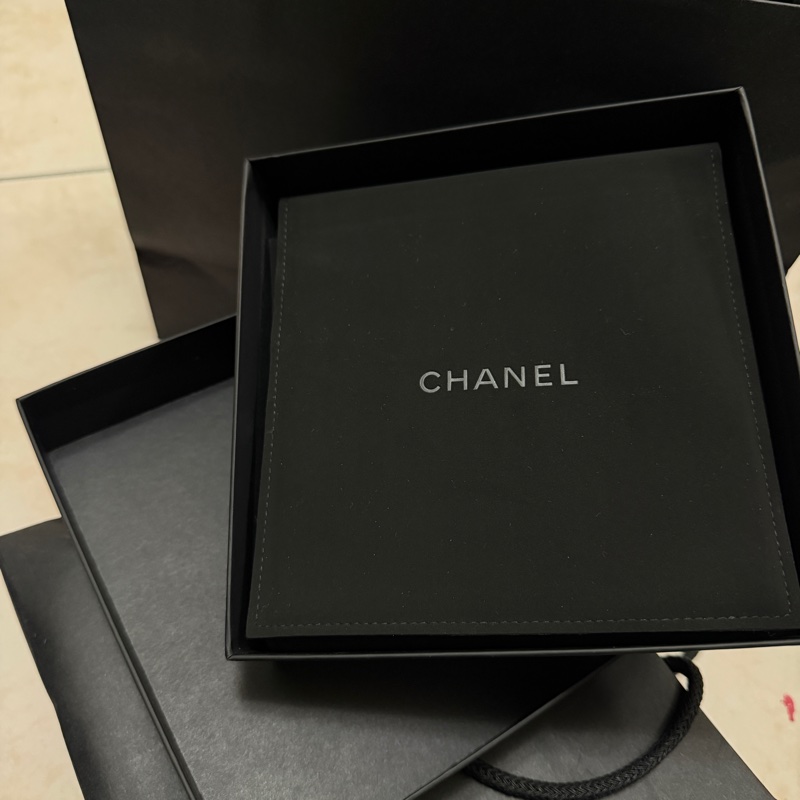 香奈兒五花logo蛇骨頸鍊-2