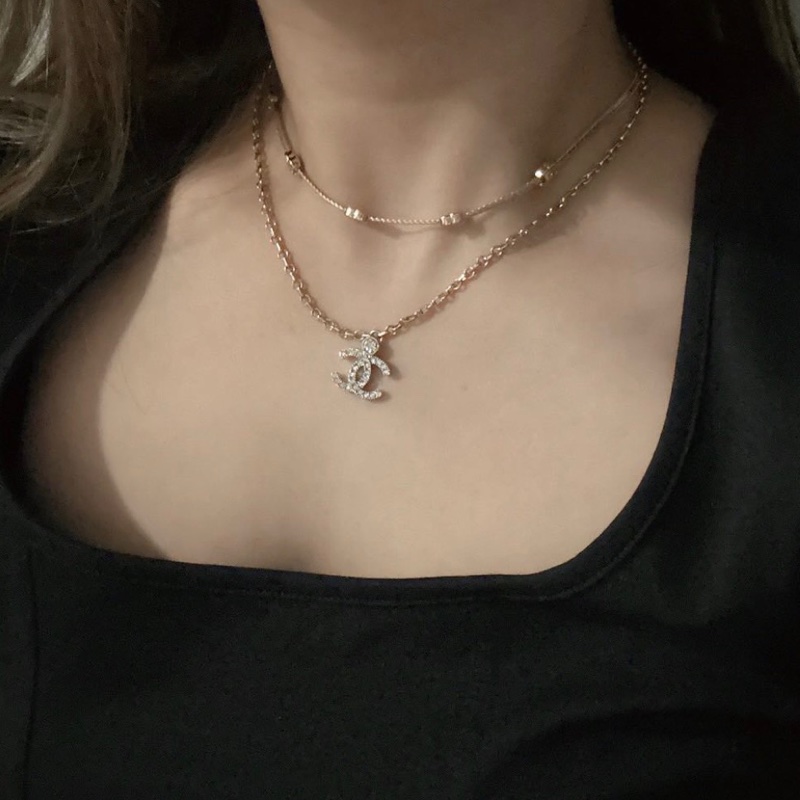 香奈兒五花logo蛇骨頸鍊-4