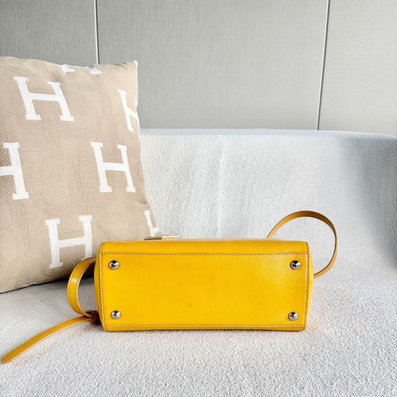 Fendi 2Jours手提斜背包 檸檬黃銀扣26*21*10 98新配件塵袋-4