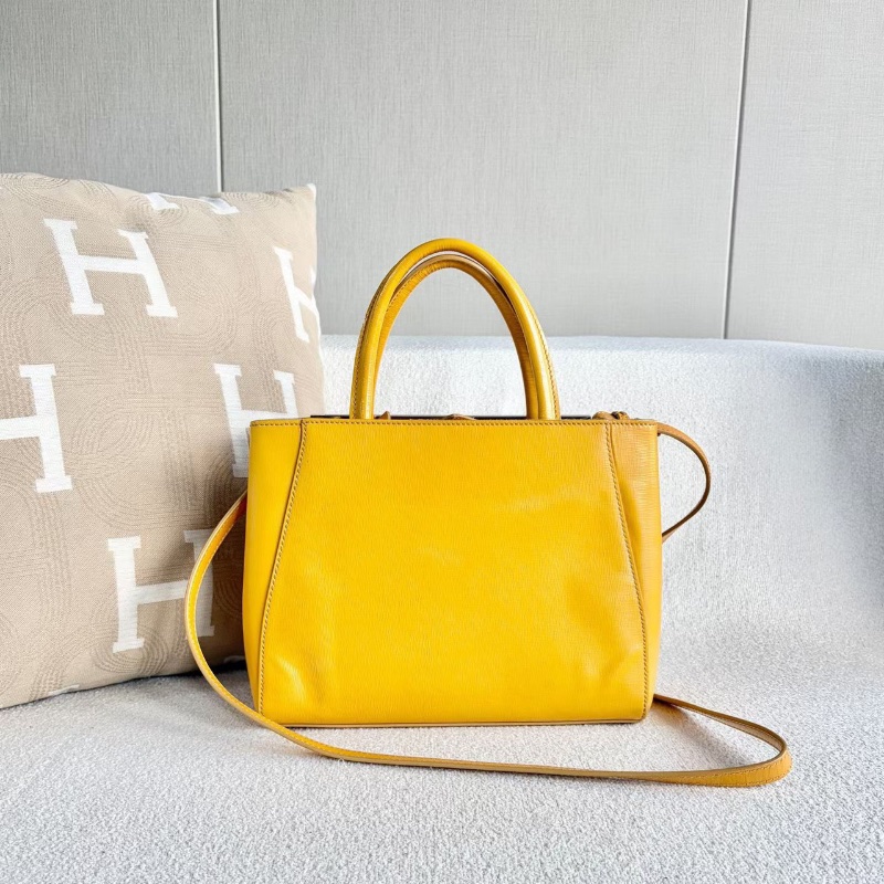 Fendi 2Jours手提斜背包 檸檬黃銀扣26*21*10 98新配件塵袋-6