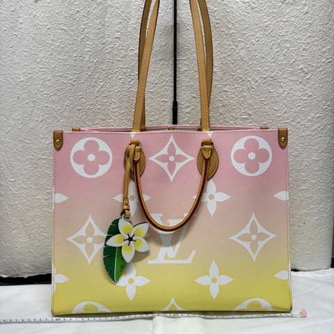 Louis Vuitton summer 系列 限定on the go 大號假日漸變色