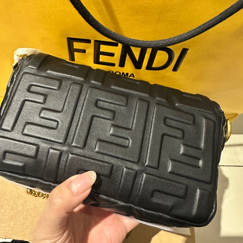 Fendi Mini Baguette 迷你法棍包-7