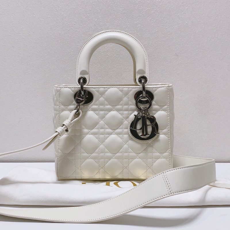 Dior 白色四格羊皮菱格紋黛妃包20×17×6 98新配件塵袋-1