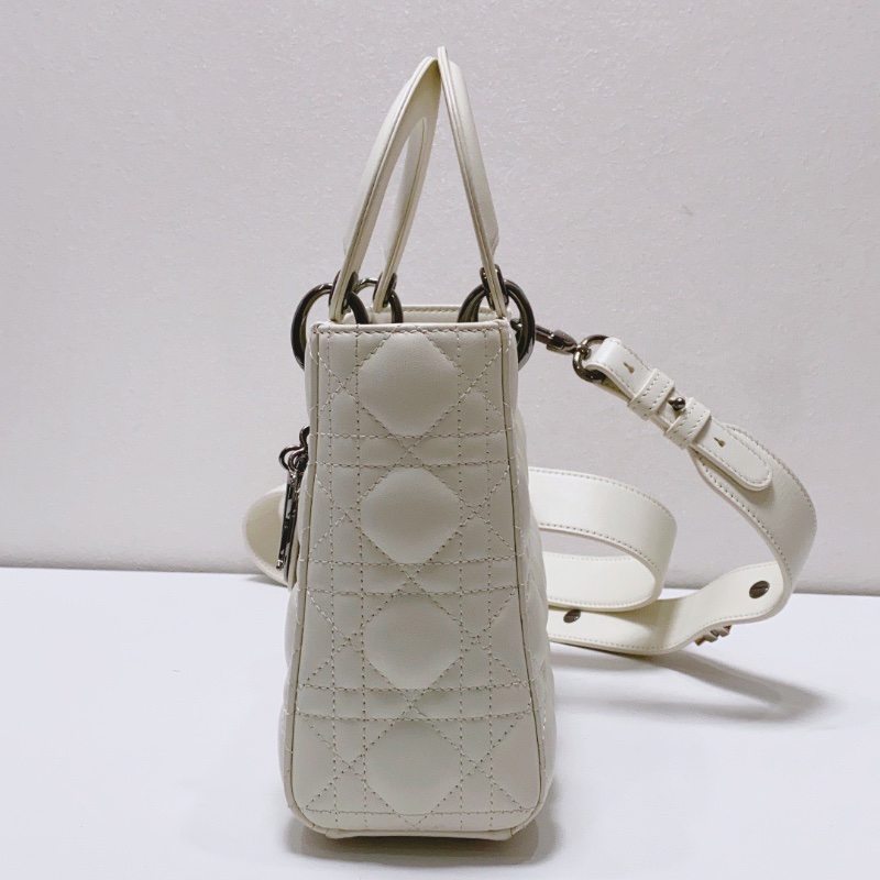 Dior 白色四格羊皮菱格紋黛妃包20×17×6 98新配件塵袋-5
