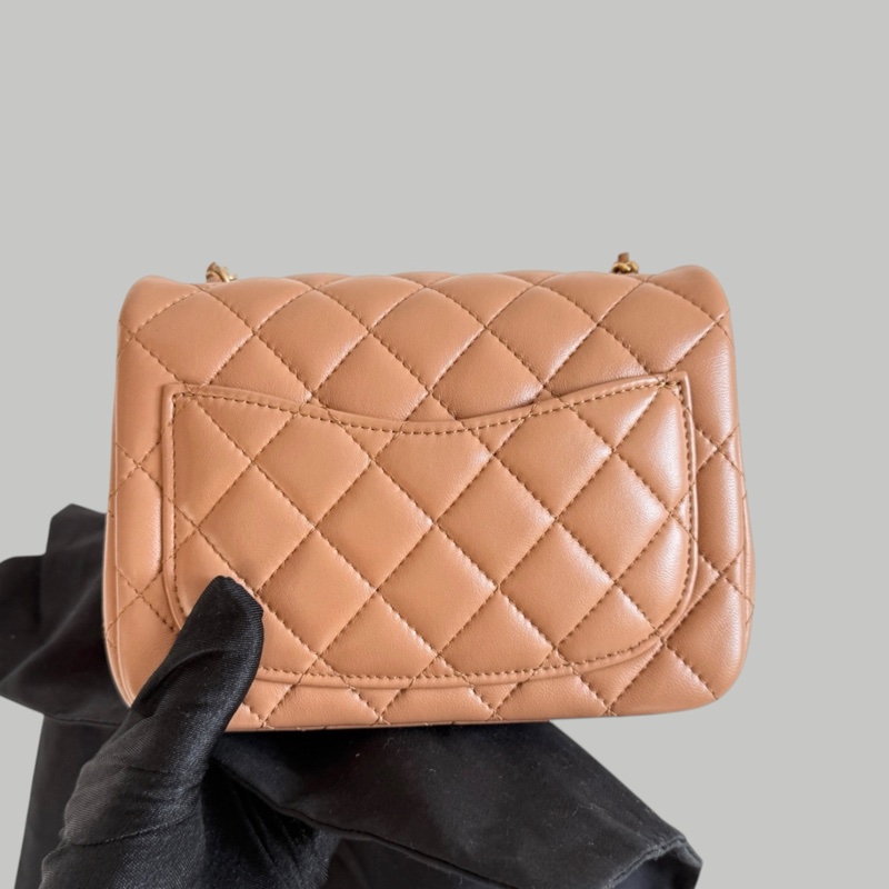 Chanel Lambskin焦糖啡金球-1