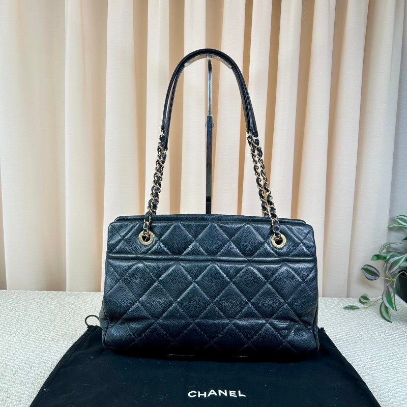 ZZZ Chanel香奈兒黑銀荔枝皮雙C大logo托特包 容量大 通勤休閒都能背 經典百搭款-12