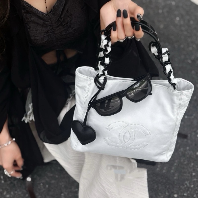 【Chanel撿漏✨ 全網最低價!】Chanel 黑白Tote Vintage-0