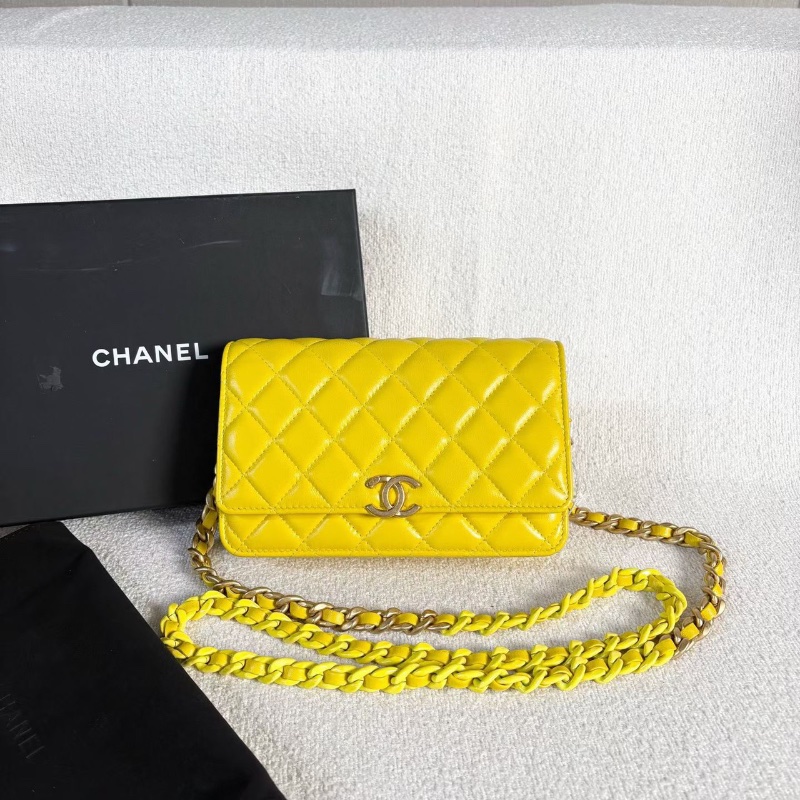 Chanel woc黃色金扣羊皮雙色粗鏈條芯片款19*12*4 98新配件塵袋盒子-1