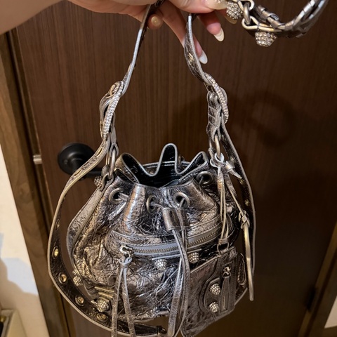balenciaga銀色包款超美顏色