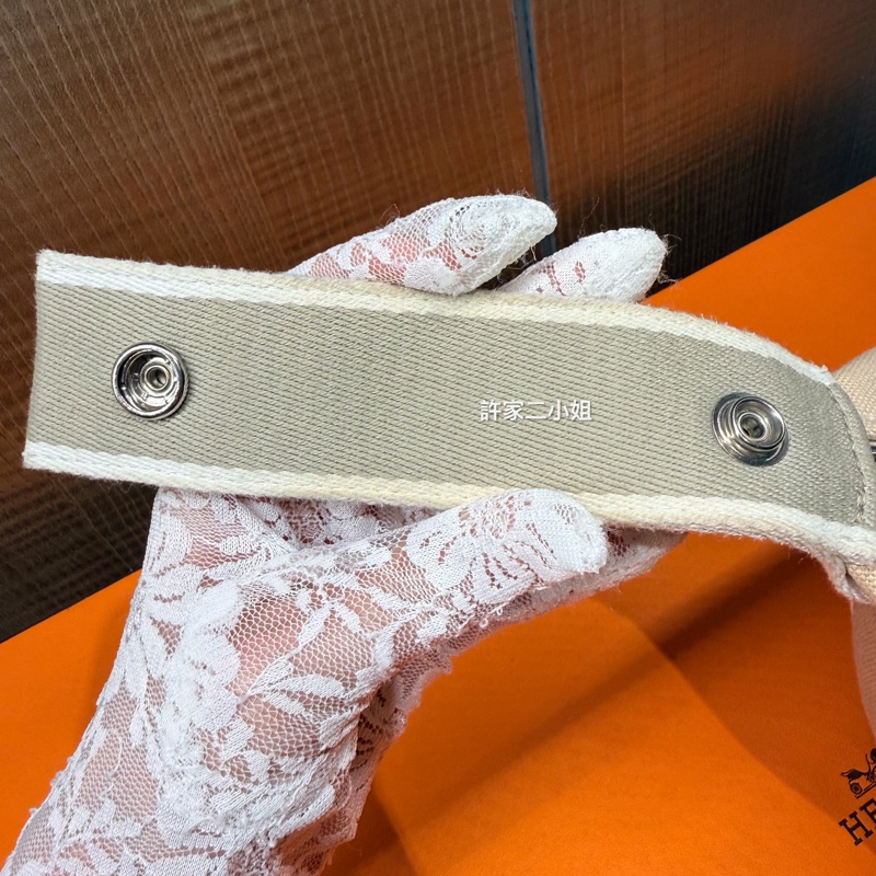 Hermès 97/98新 閒置小號米色盥洗包/便當盒-15