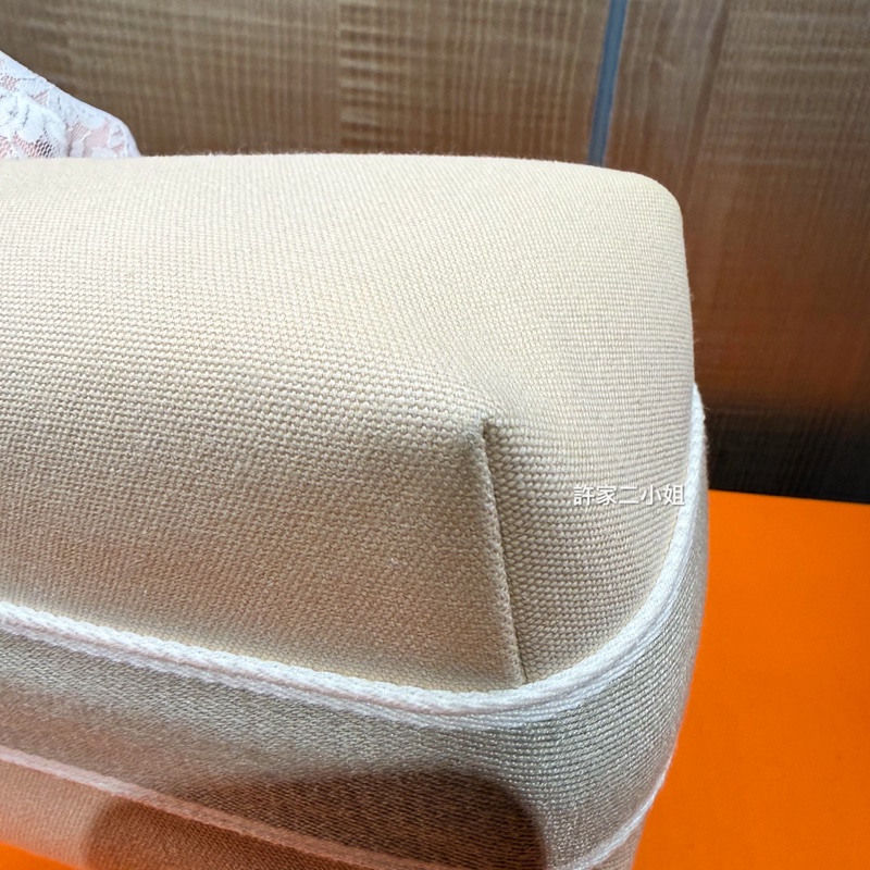 Hermès 97/98新 閒置小號米色盥洗包/便當盒-19