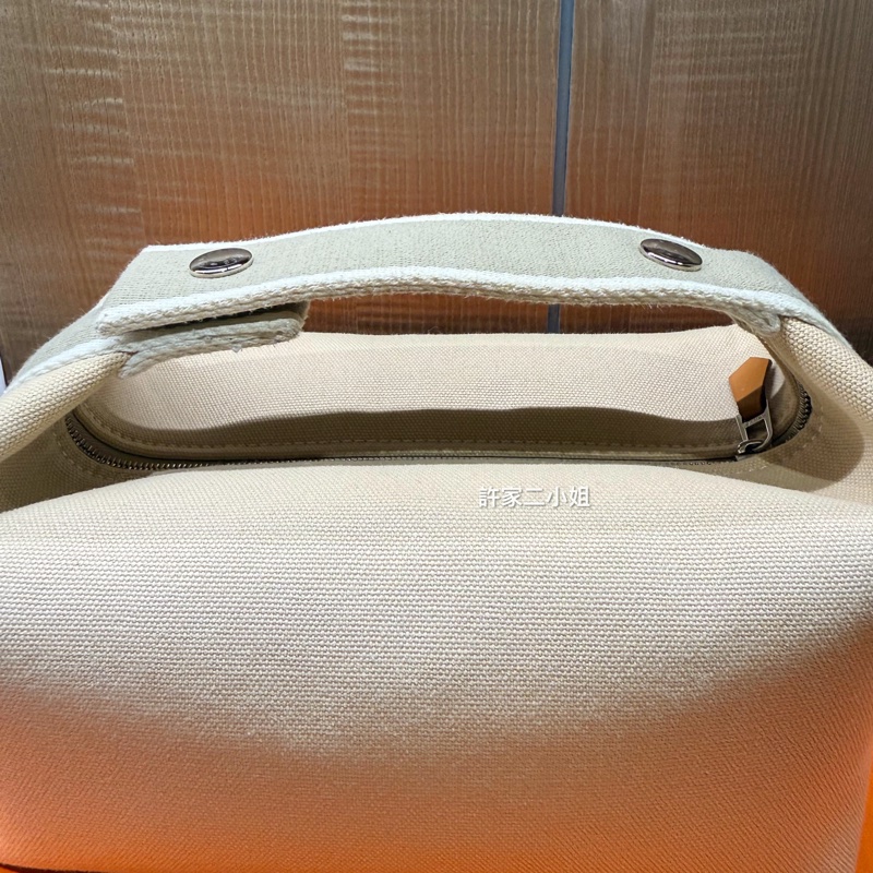 Hermès 97/98新 閒置小號米色盥洗包/便當盒-22