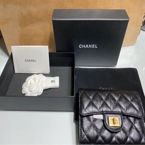 香奈兒三折2.55中夾-手揉牛皮