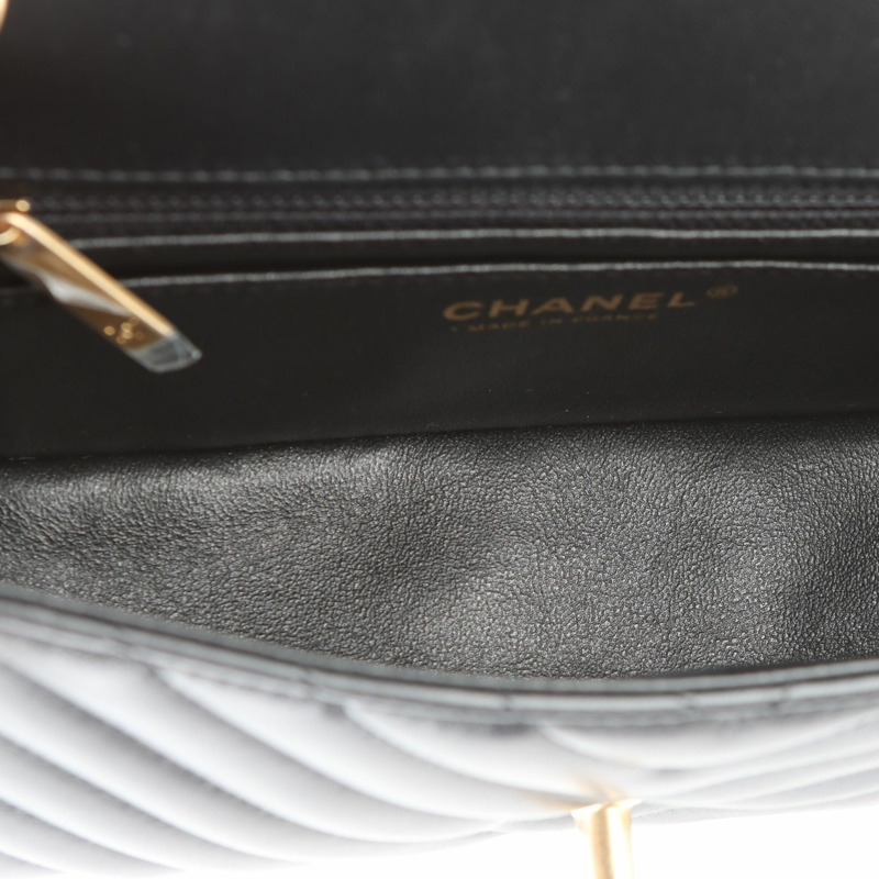 【包稅】CHANEL 經典人字紋羊皮新款迷你鏈斜背包 A69900-6