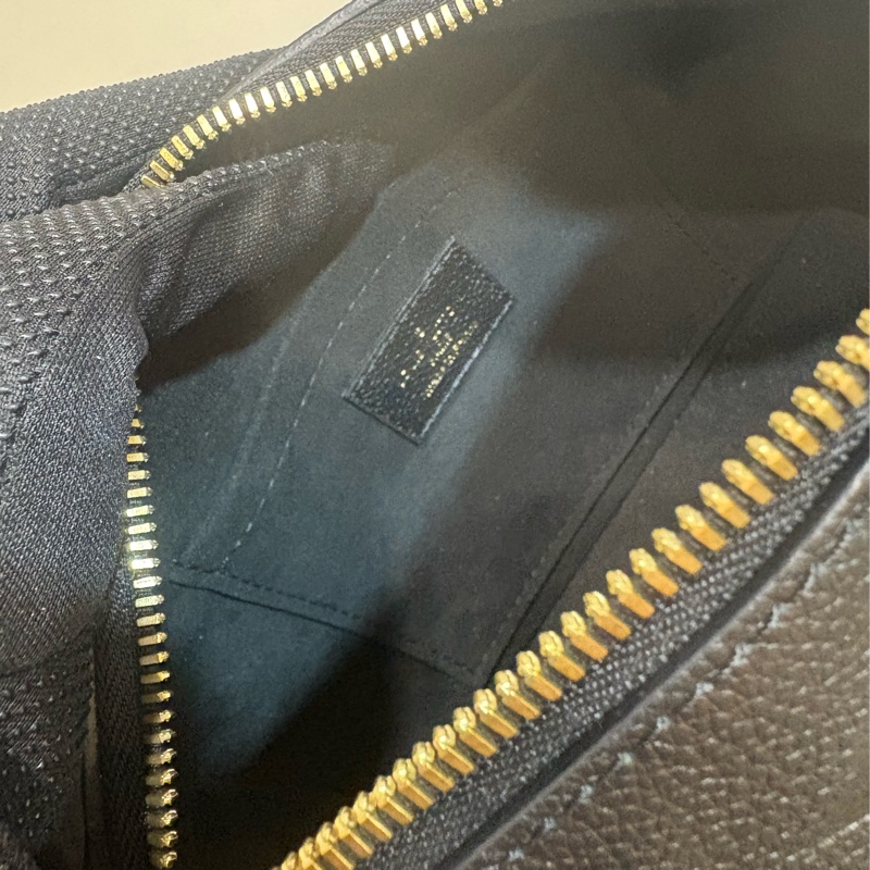 LV黑壓紋SPEEDY20 BANDOULIERE 全新閒置-8