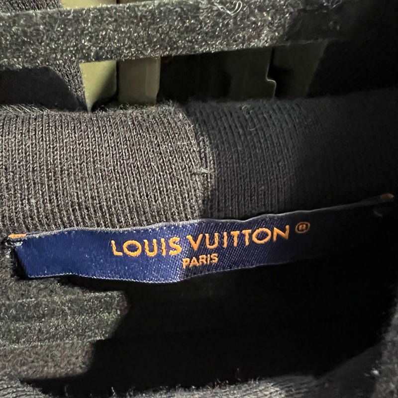 Lv 胸針logo 連帽衛衣XL碼-5
