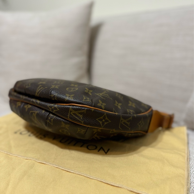 LV Croissant Medium 中古可頌包中號🥐碗豆包🫘月亮包/月牙包/腋下包/有塵袋/漂亮包況-27
