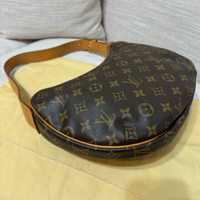 LV Croissant Medium 中古可頌包中號🥐碗豆包🫘月亮包/月牙包/腋下包/有塵袋/漂亮包況-32