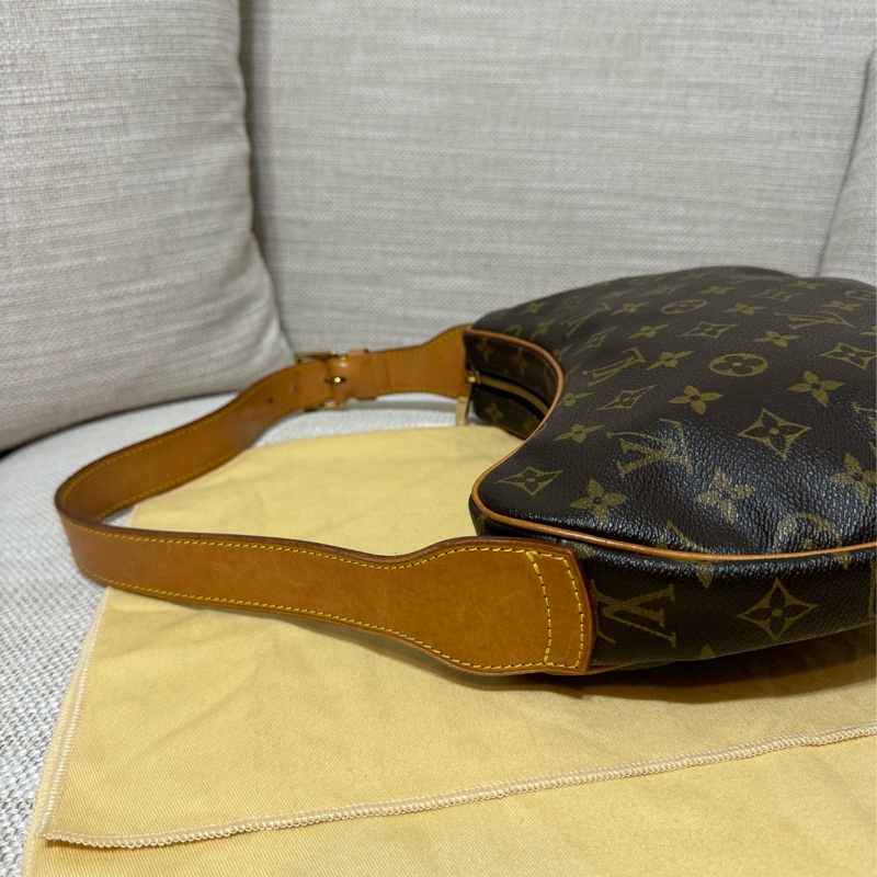 LV Croissant Medium 中古可頌包中號🥐碗豆包🫘月亮包/月牙包/腋下包/有塵袋/漂亮包況-51