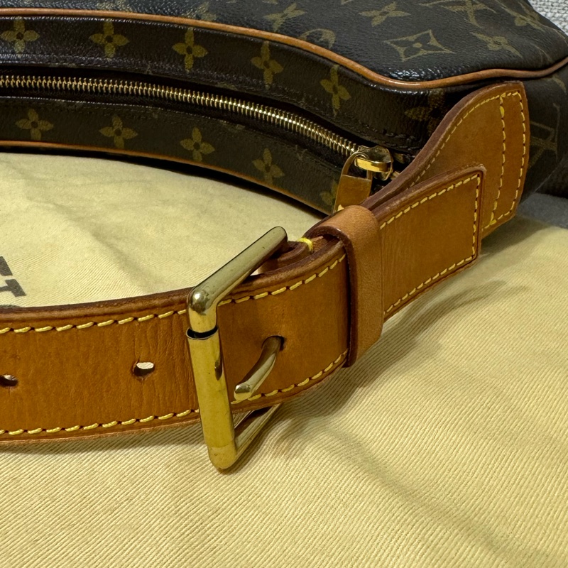 LV Croissant Medium 中古可頌包中號🥐碗豆包🫘月亮包/月牙包/腋下包/有塵袋/漂亮包況-69