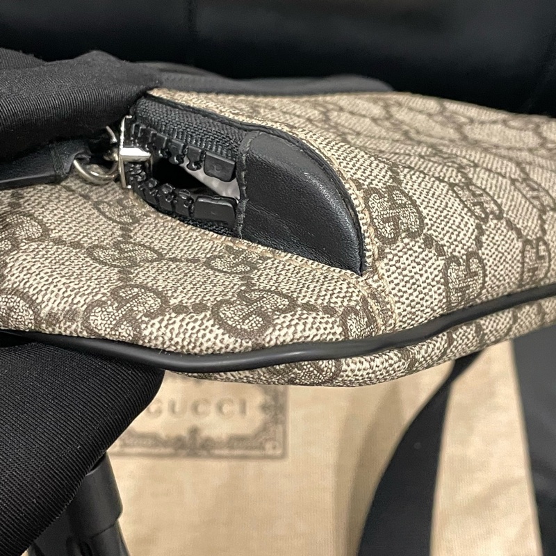 Gucci老花斜挎胸包男女同款-6