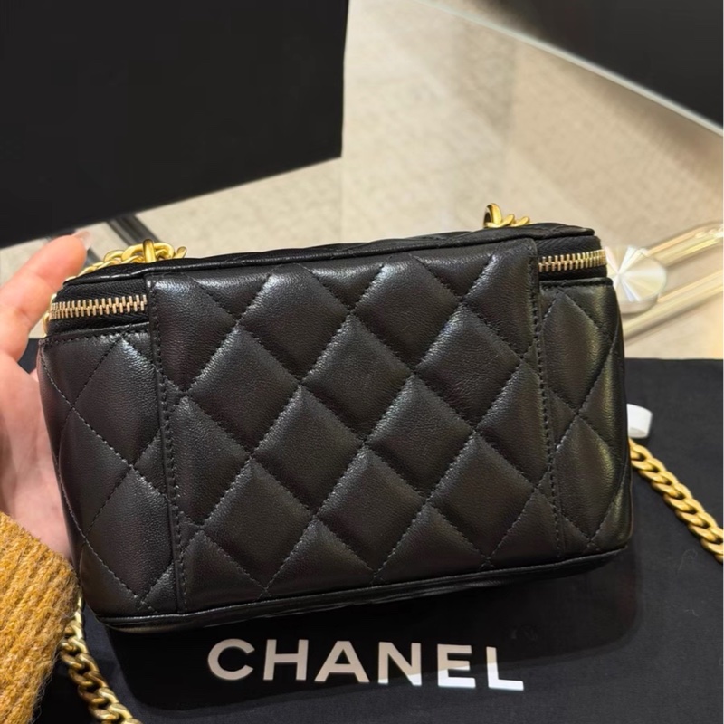 心動警告💌浪漫感天花板❤️‍🔥Chanel黑金心型金球化妝盒子包單肩斜挎包-6