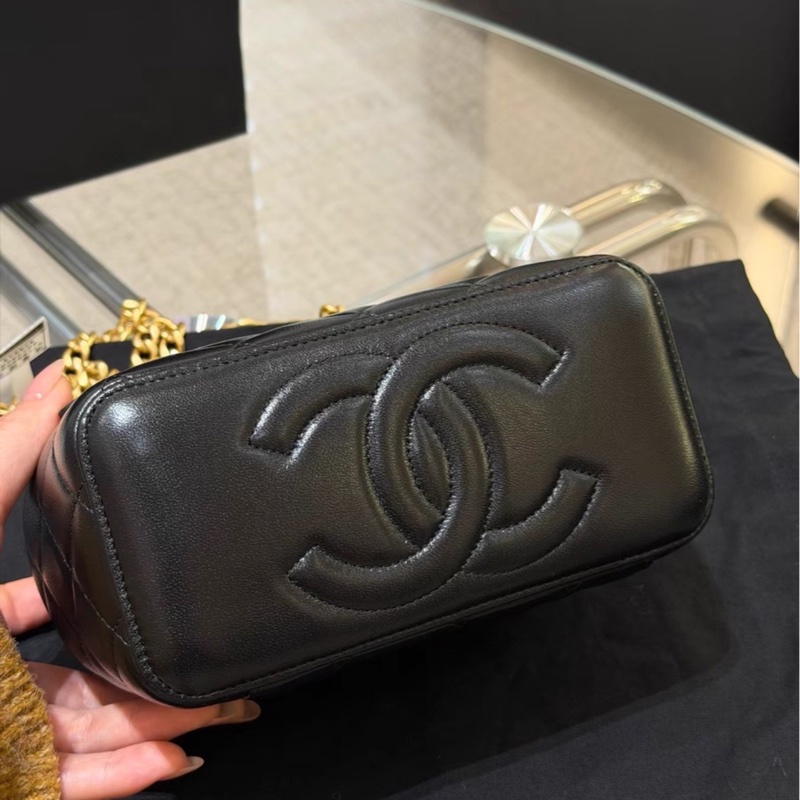 心動警告💌浪漫感天花板❤️‍🔥Chanel黑金心型金球化妝盒子包單肩斜挎包-9