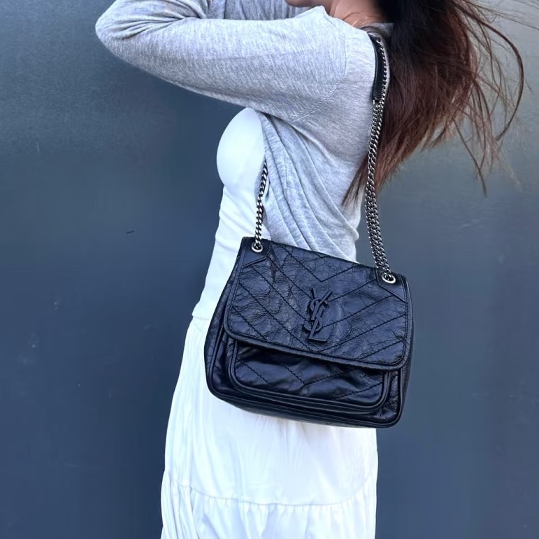 酷颯氛圍感🕶️超優惠😍Ysl聖羅蘭全黑系列油蠟皮Niki小號鏈條包單肩斜背包-5
