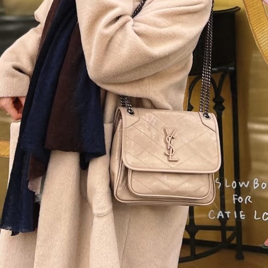 法式時髦感🏷️99新🈶購證😍Ysl聖羅蘭奶茶色油蠟皮Niki小號鏈條單肩斜背包-1