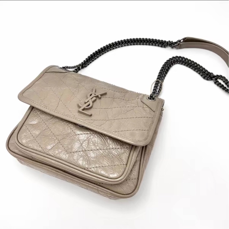法式時髦感🏷️99新🈶購證😍Ysl聖羅蘭奶茶色油蠟皮Niki小號鏈條單肩斜背包-5