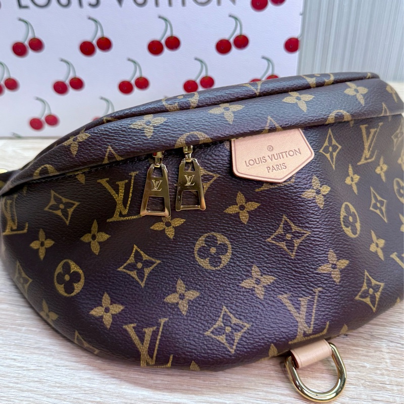 LV M43644 Bumbag 近新絕版老花字紋腰包胸包-4