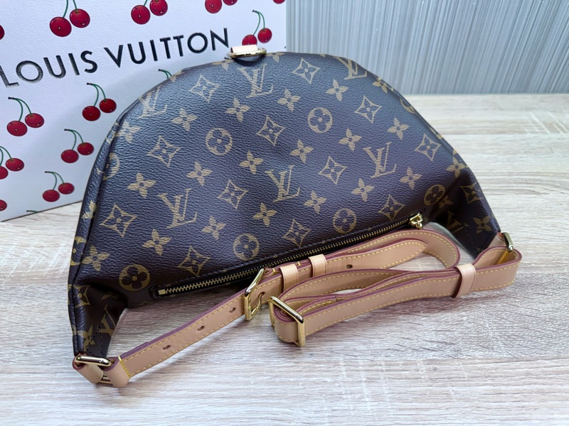 LV M43644 Bumbag 近新絕版老花字紋腰包胸包-20