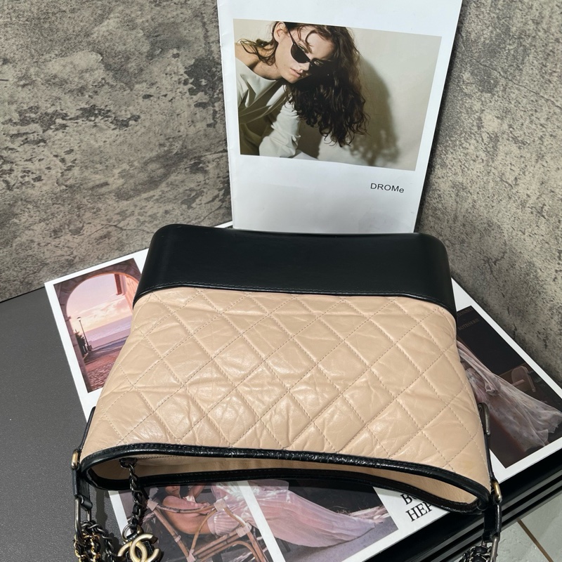 Chanel 香奈兒 流浪 中號 米色拼黑色-2