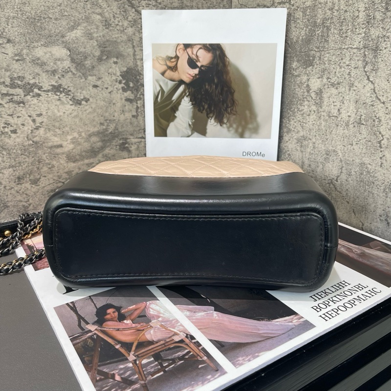 Chanel 香奈兒 流浪 中號 米色拼黑色-3