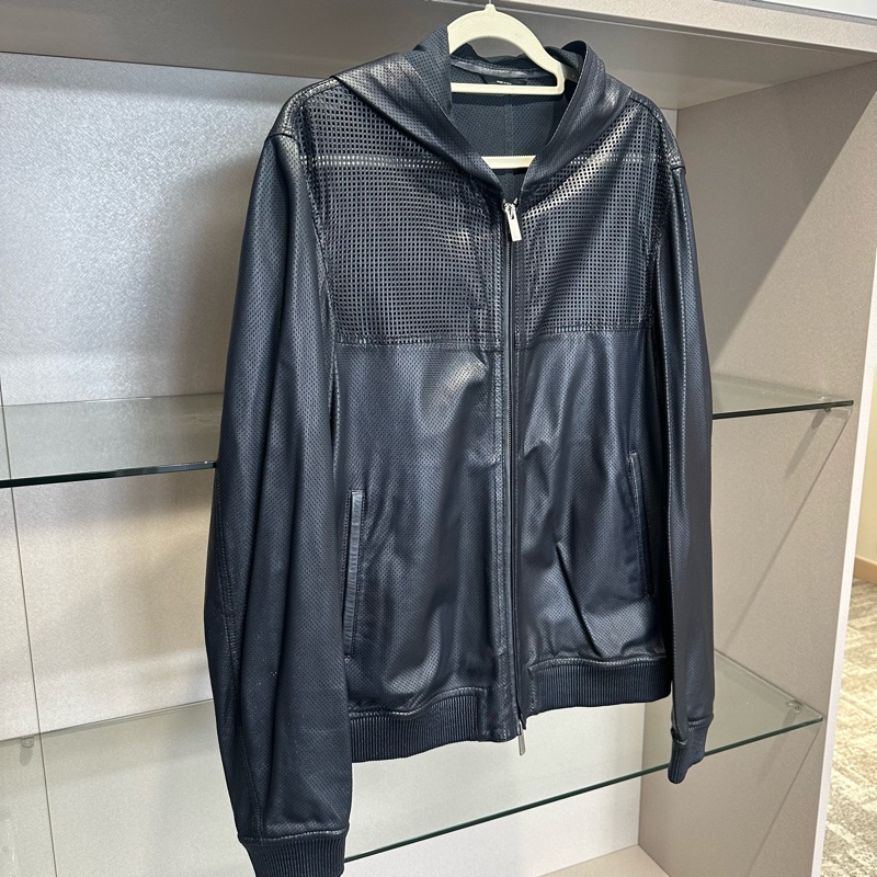 Fendi芬迪透气帽衫皮衣外套-1