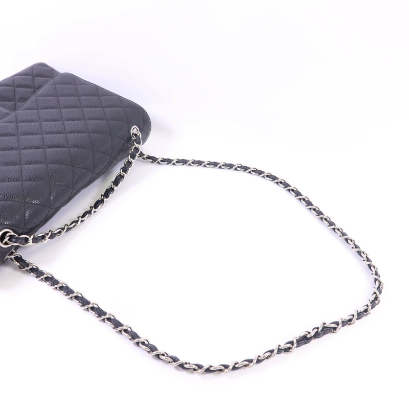 CHANEL 牛皮皮革Classic Maxi銀扣鏈帶肩背袋-4