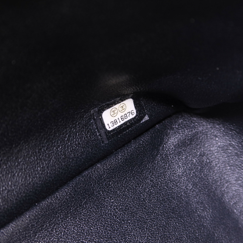 CHANEL 牛皮皮革Classic Maxi銀扣鏈帶肩背袋-8