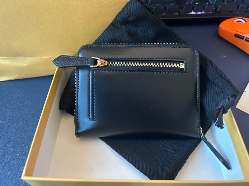 FENDI FF Diamond wallet-5
