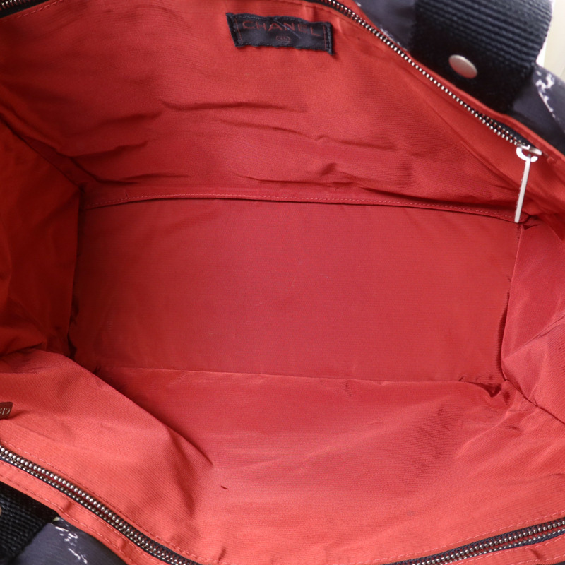 CHANEL 尼龍Trabvel Line Tote Bag銀扣手挽袋-5