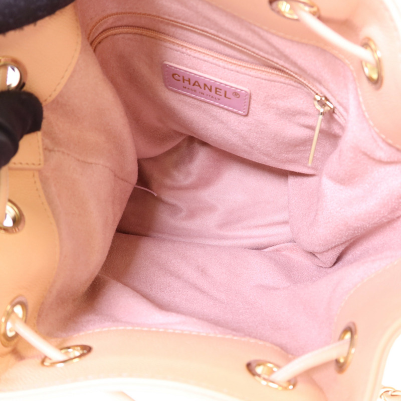 CHANEL 牛皮皮革Rivet Drawstring Bucket金扣肩背袋-5