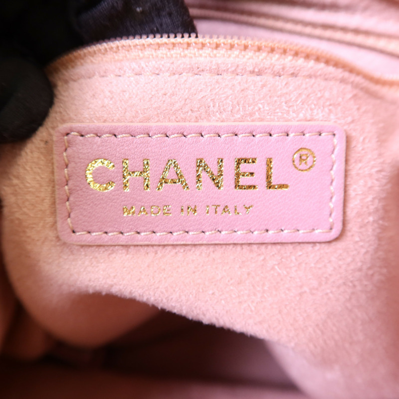 CHANEL 牛皮皮革Rivet Drawstring Bucket金扣肩背袋-6