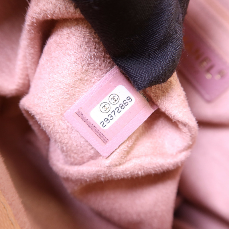 CHANEL 牛皮皮革Rivet Drawstring Bucket金扣肩背袋-7