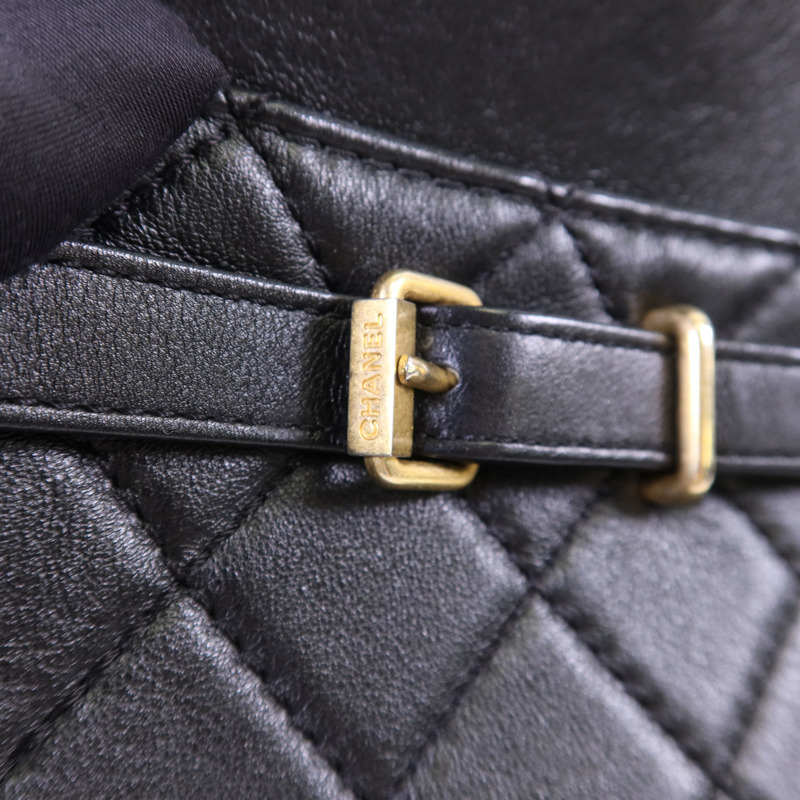 CHANEL 牛皮皮革Shoulder Bag金扣肩背袋-10