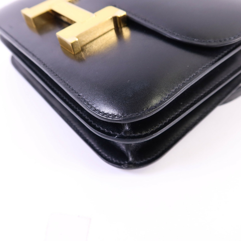 HERMES Box Calf皮革Constance Mini金扣肩背袋Noir-13