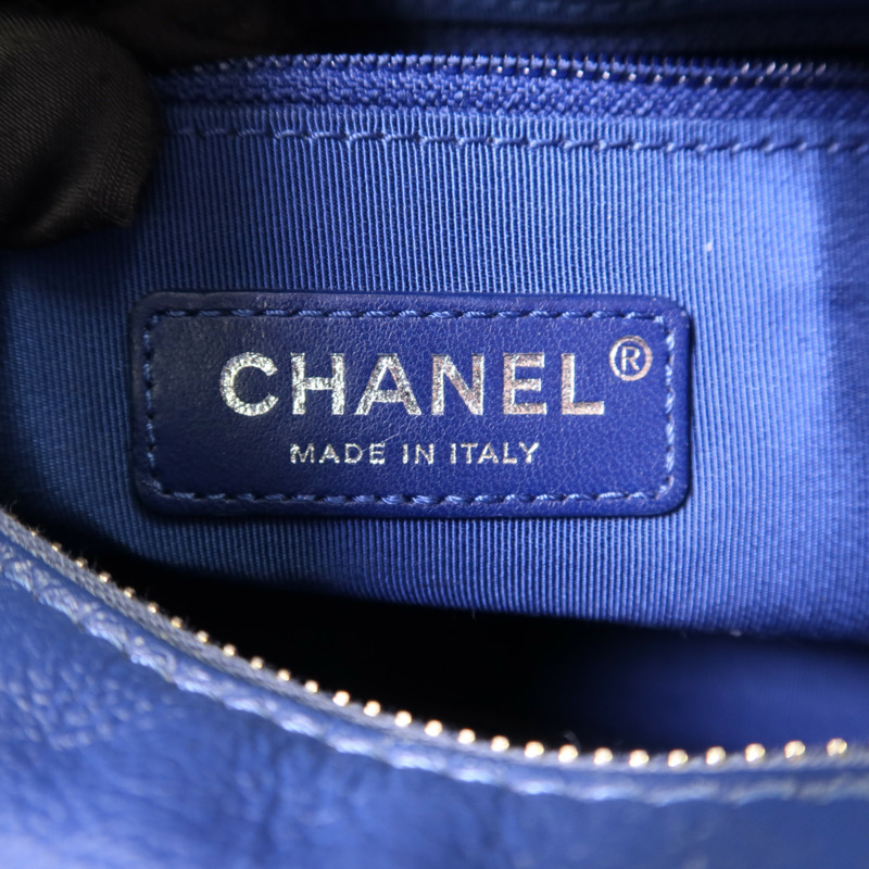 CHANEL 牛皮皮革Gabrielle Small金扣鏈帶肩背袋-7