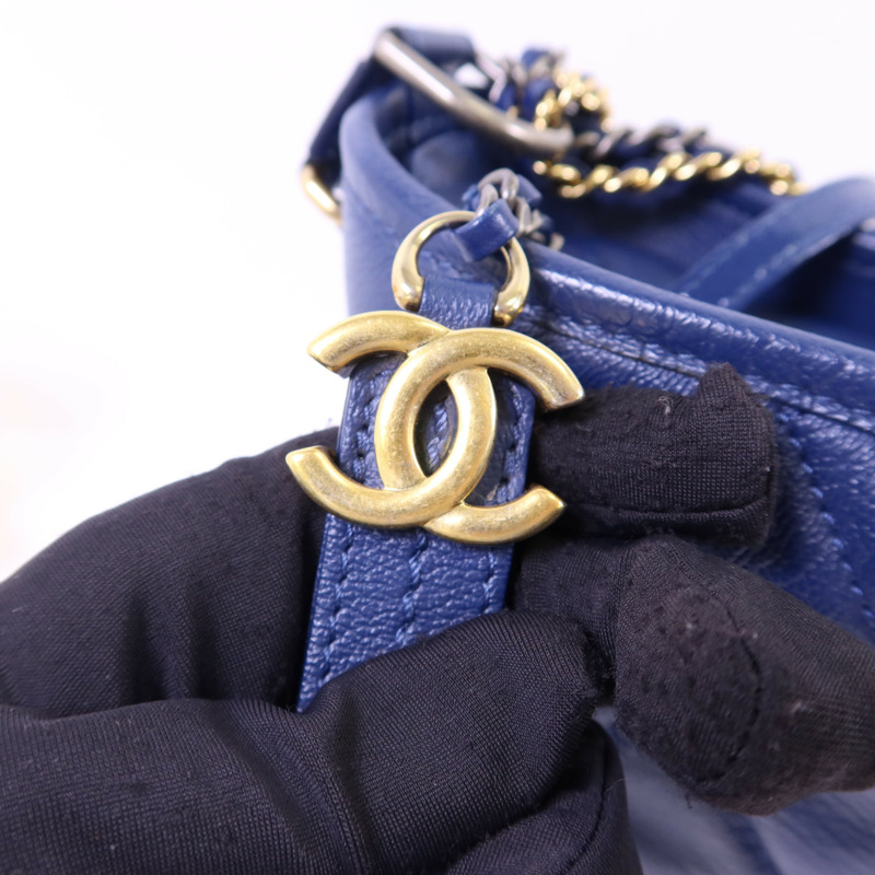CHANEL 牛皮皮革Gabrielle Small金扣鏈帶肩背袋-10