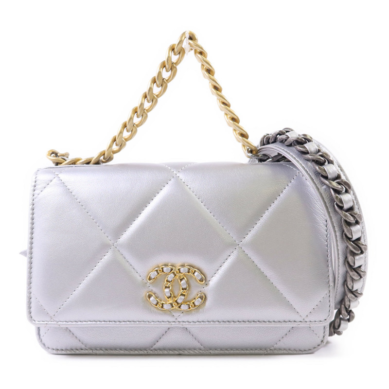 CHANEL 羊皮皮革Chanel 19 WOC手挽肩背兩用袋-0