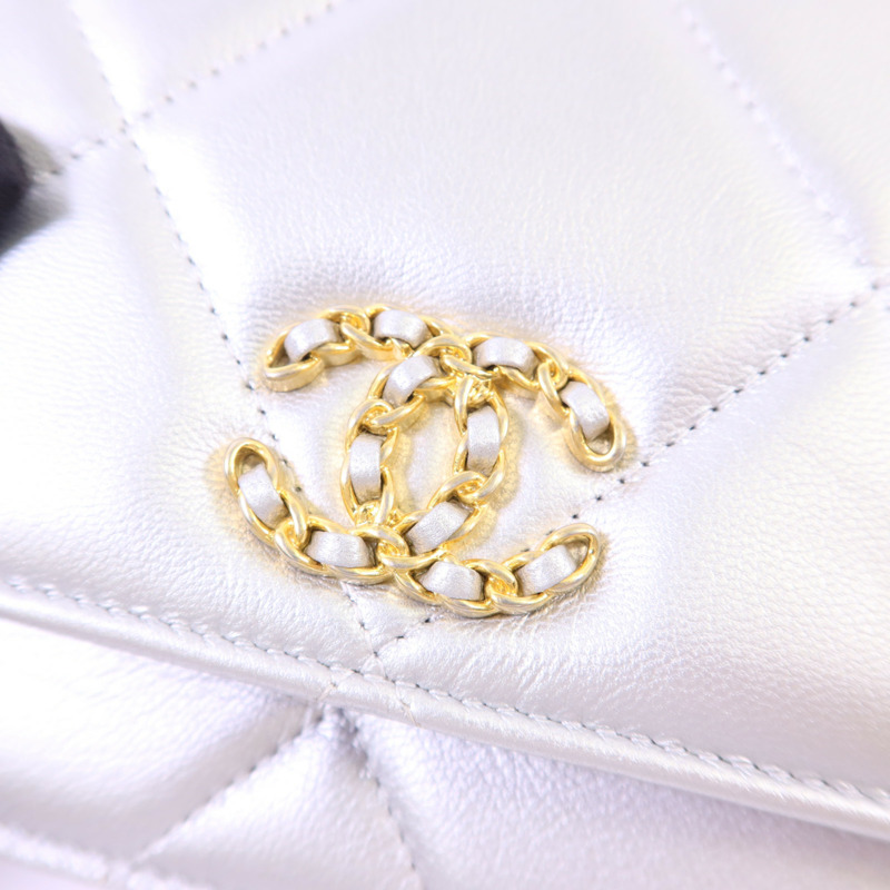 CHANEL 羊皮皮革Chanel 19 WOC手挽肩背兩用袋-13