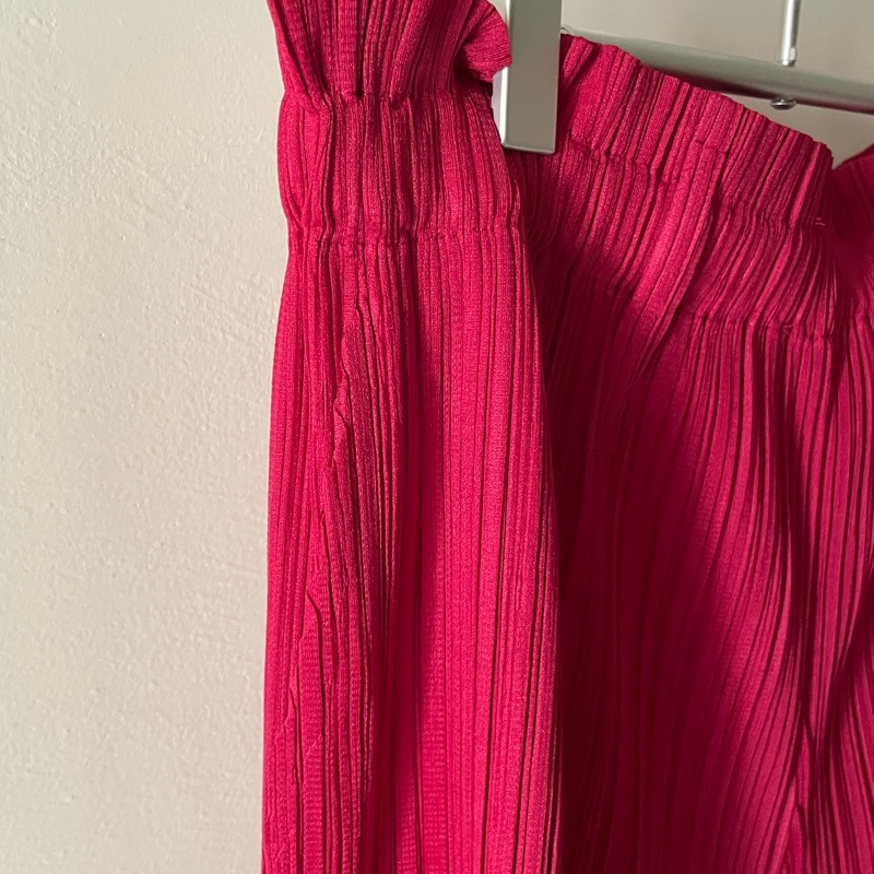 ▪️富貴選物FUGUEI▪️三宅一生PP 寶石紅 直筒褲 JF141-1